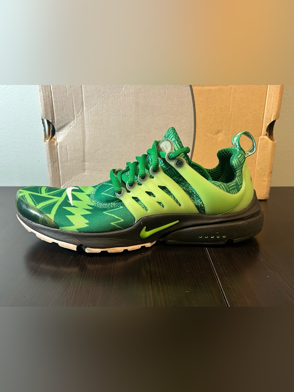 Nike women’s Air Presto ‘Naija’ pine green size small - Picture 12 of 15
